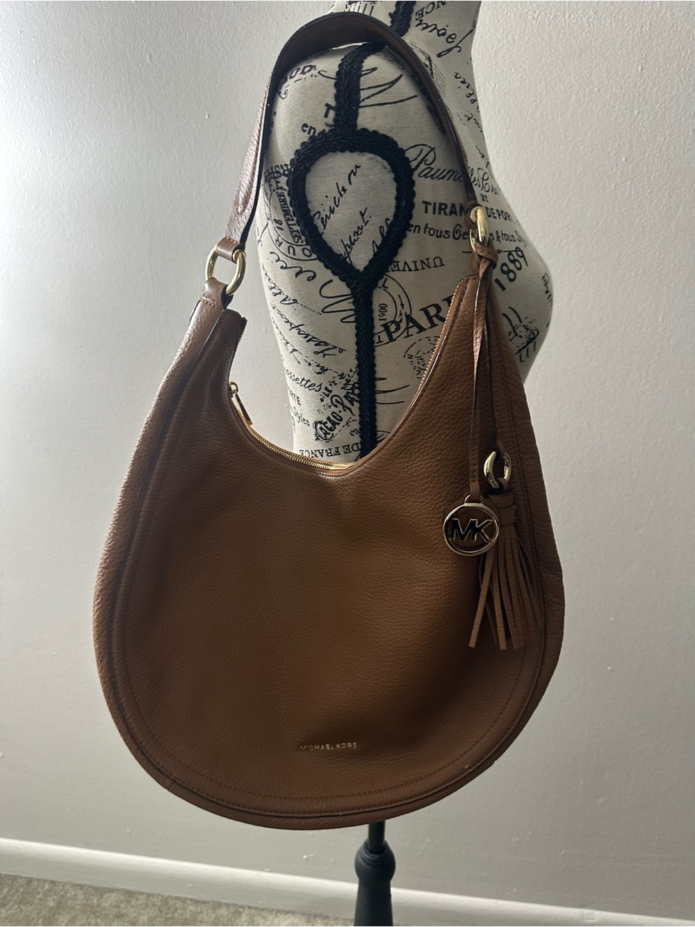 Michael Kors Lydia Large Acorn Pebbled Leather Hobo Bag 👜✨